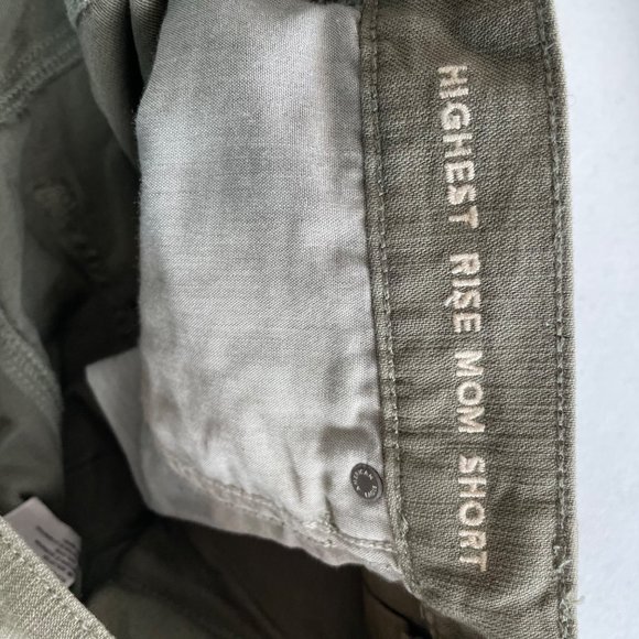 NEW American Eagle Highest Rise Mom Short Size 16 / 33 Distressed NWT - Picture 7 of 7